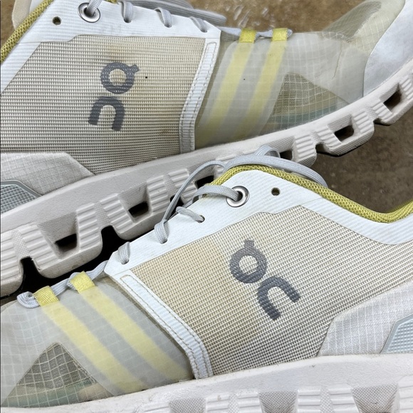 On Running Oncloud X Shift in Vapor Acacia 
Size: 8 - Picture 13 of 14